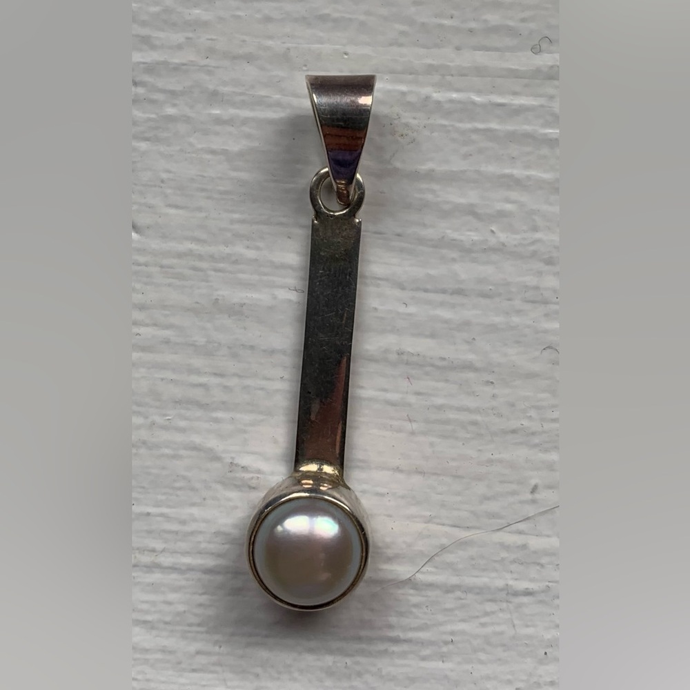Silver 925 Pendant with Pearl Accent vintage
